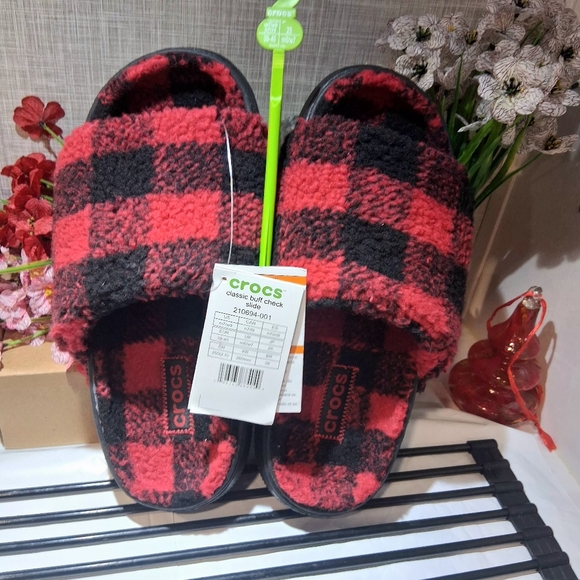 crocs Classic Buff Check Slide #210694-001 M7/W9 Red/Blk BRAND-NEW w/tags β€οΈππ - Picture 6 of 10